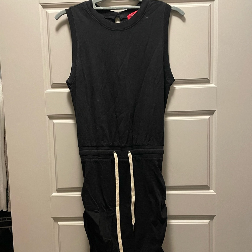 Tight black dress size S, Philanthropy